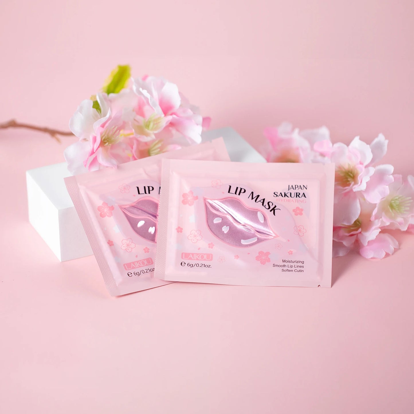 LAIKOU Sakura Japan Skincare Set Hydrating Toner Lip Masks Kit