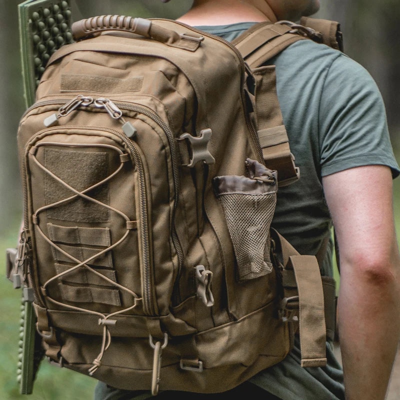 LQARMY Outdoor Tactical Backpack Unisex Hiking Travel Rucksack