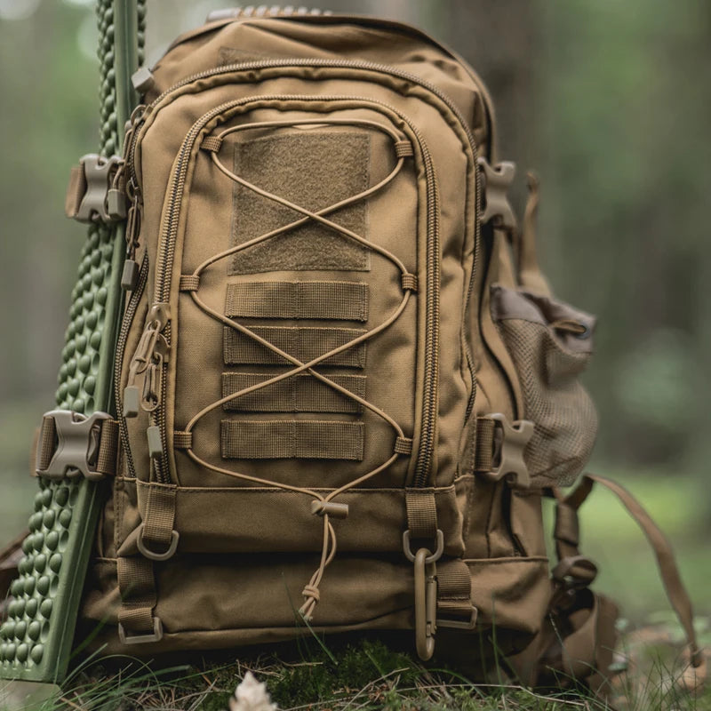 LQARMY Outdoor Tactical Backpack Unisex Hiking Travel Rucksack