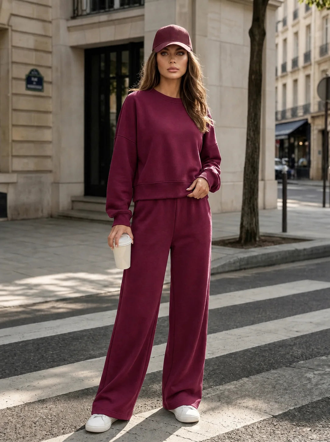 Women's Tracksuit Set With Sweatshirt And Wide Leg Trousers