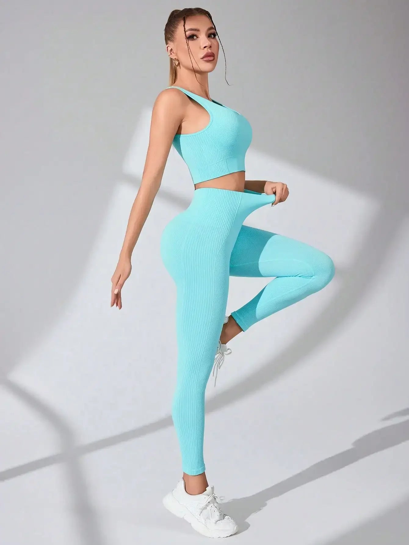 Seamless Yoga Two Piece Set Women Sports Bra And Leggings